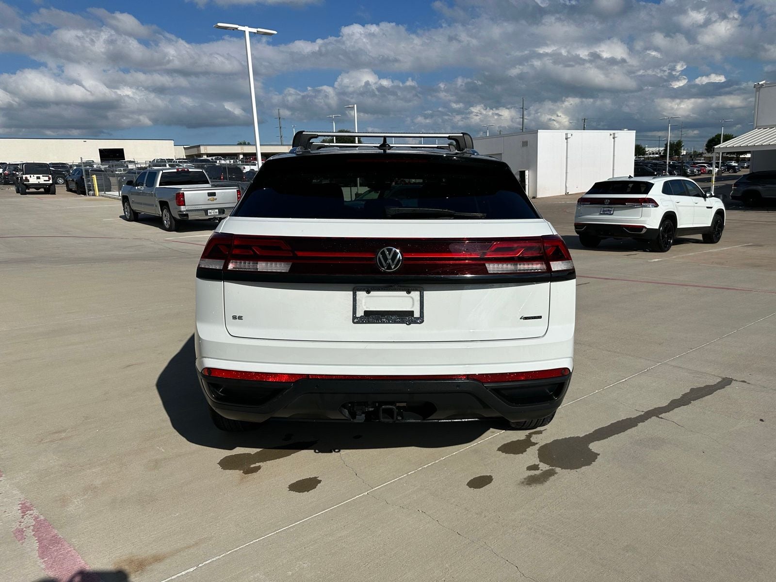 2024 Volkswagen Atlas Cross Sport 2.0T SE w/Technology