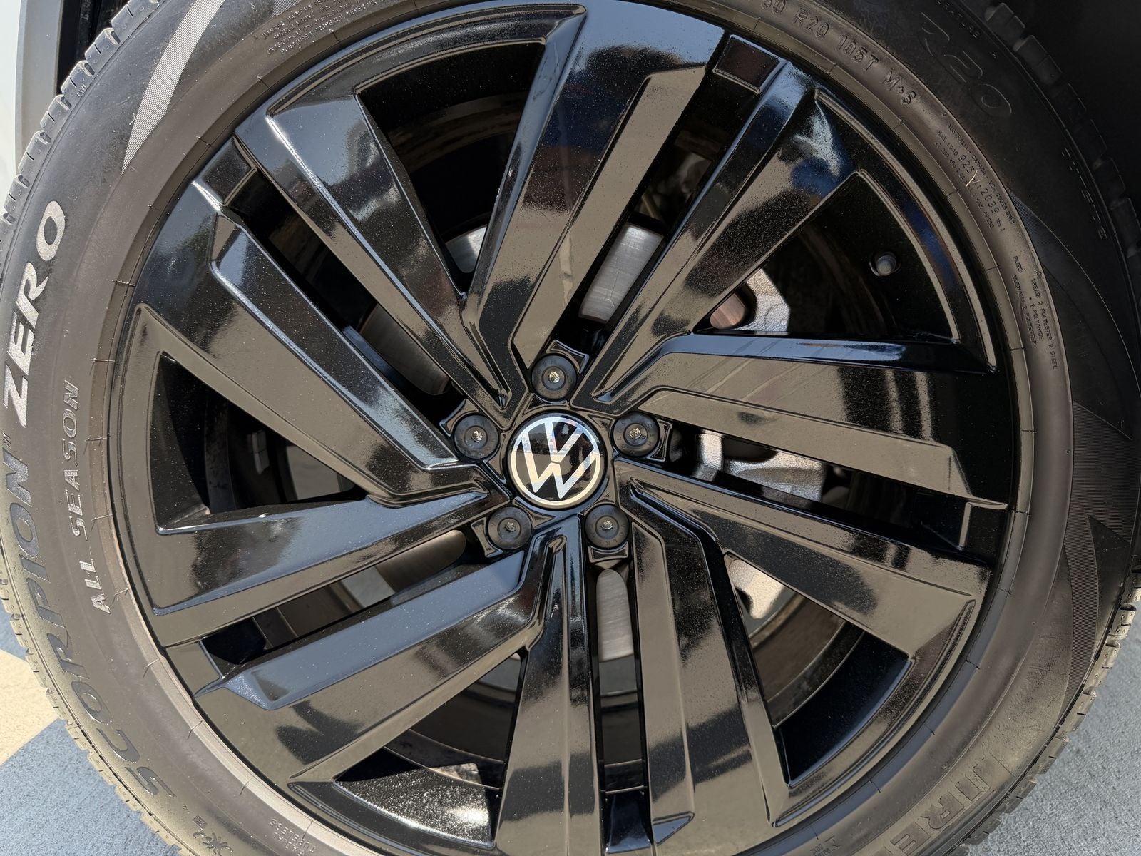 2023 Volkswagen Atlas Cross Sport 3.6L V6 SE w/Technology