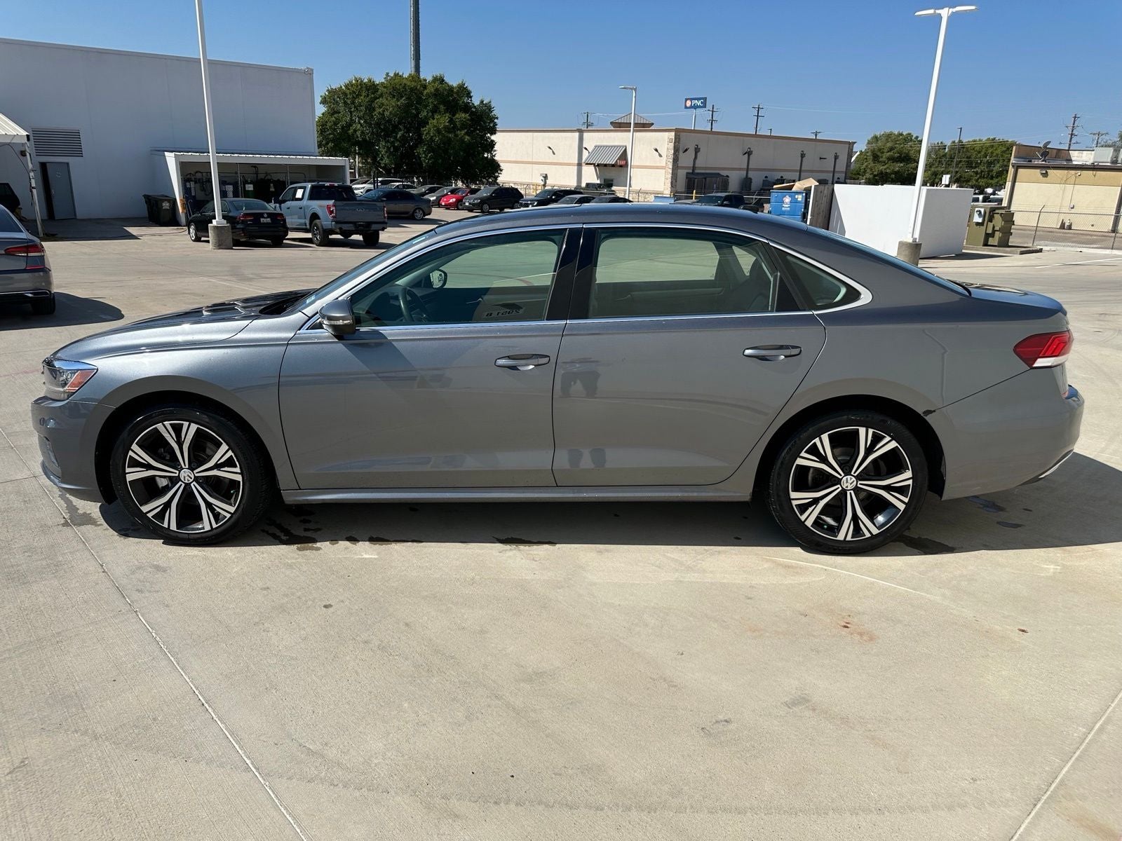 2021 Volkswagen Passat 2.0T SE