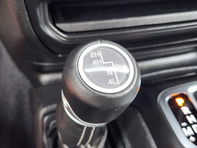 2022 Jeep Gladiator Overland 4x4