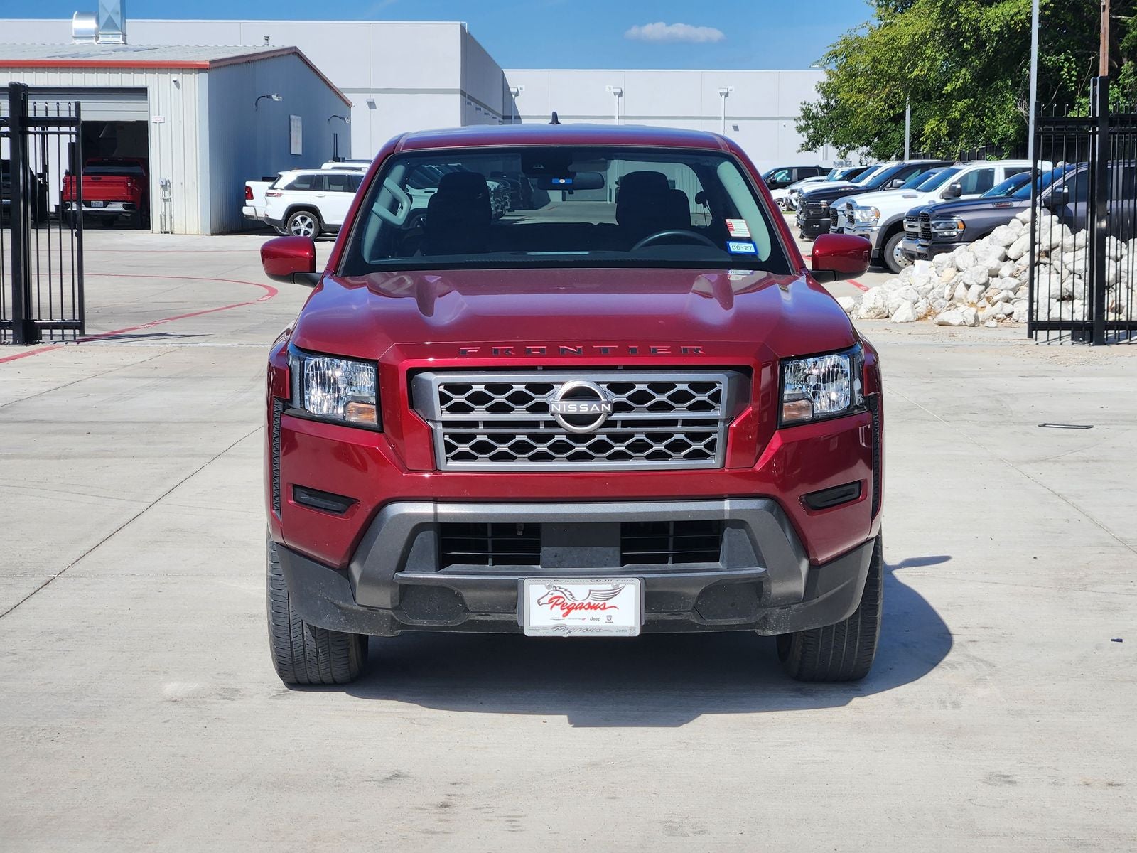 2024 Nissan Frontier Crew Cab SV 4x2