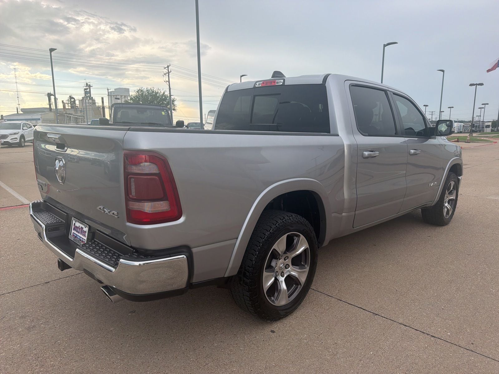 2022 RAM Ram 1500 Laramie Crew Cab 4x4 5'7' Box