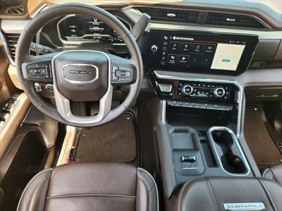 2024 GMC Sierra 2500HD 4WD Crew Cab Standard Bed Denali