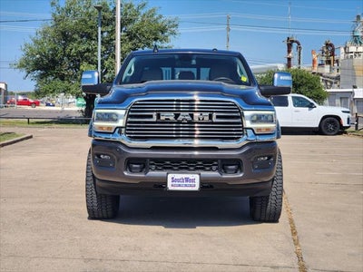 2023 RAM Ram 3500 Laramie Mega Cab 4x4 6'4' Box