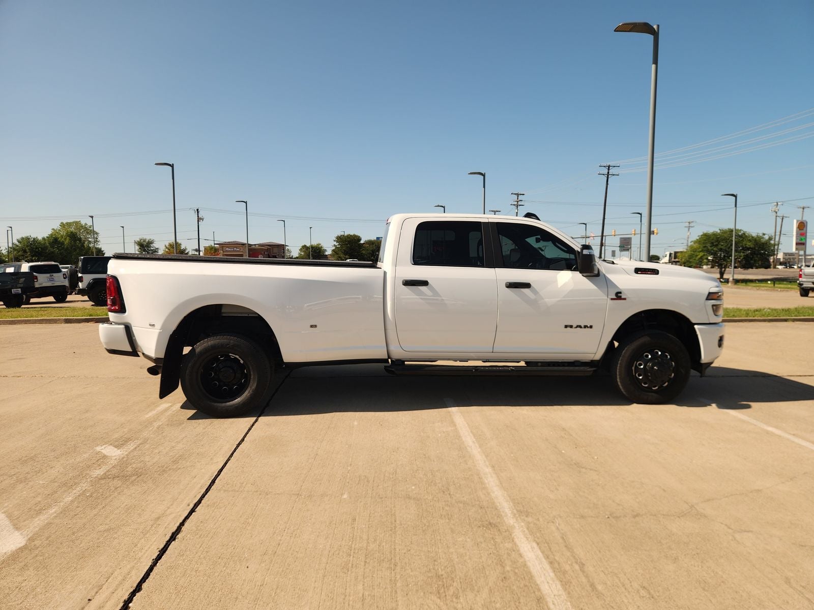 2026 RAM Ram 3500 Lone Star Crew Cab 4x4 8' Box