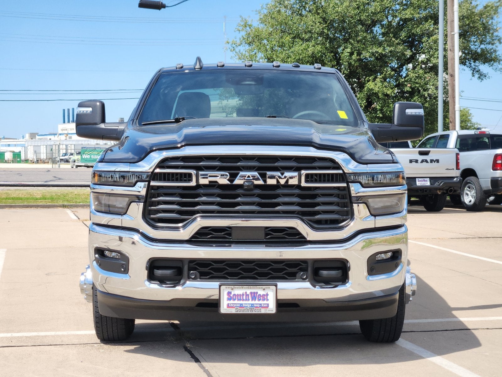 2025 RAM Ram 3500 Lone Star Crew Cab 4x4 8' Box