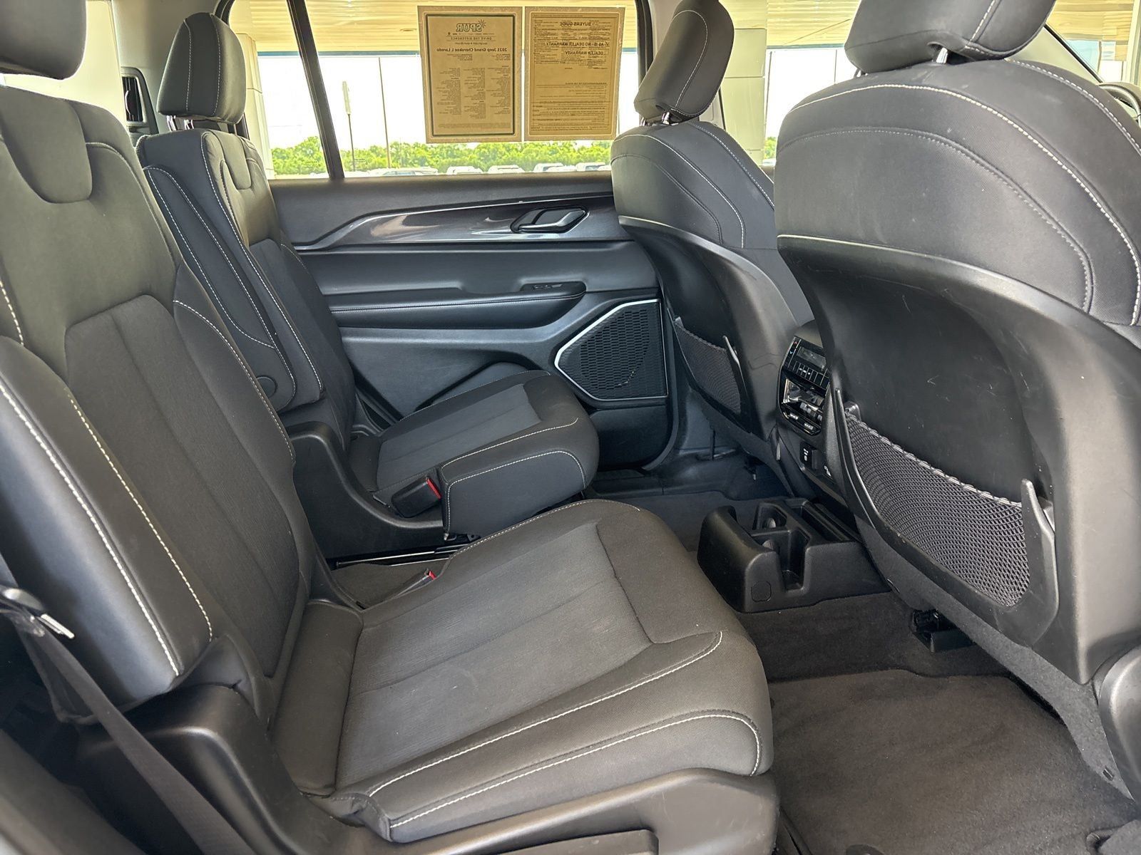 2021 Jeep Grand Cherokee L Laredo 4x2