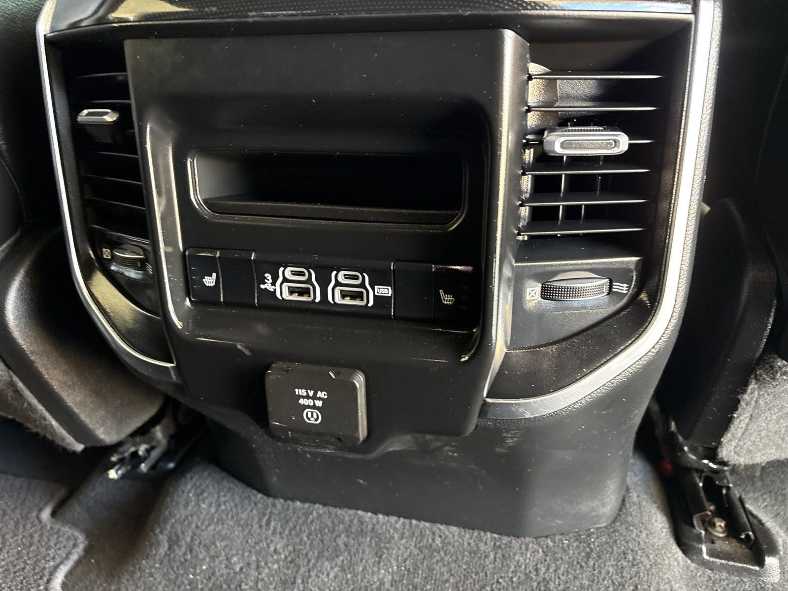 2019 RAM Ram 1500 Laramie Crew Cab 4x4 5'7' Box