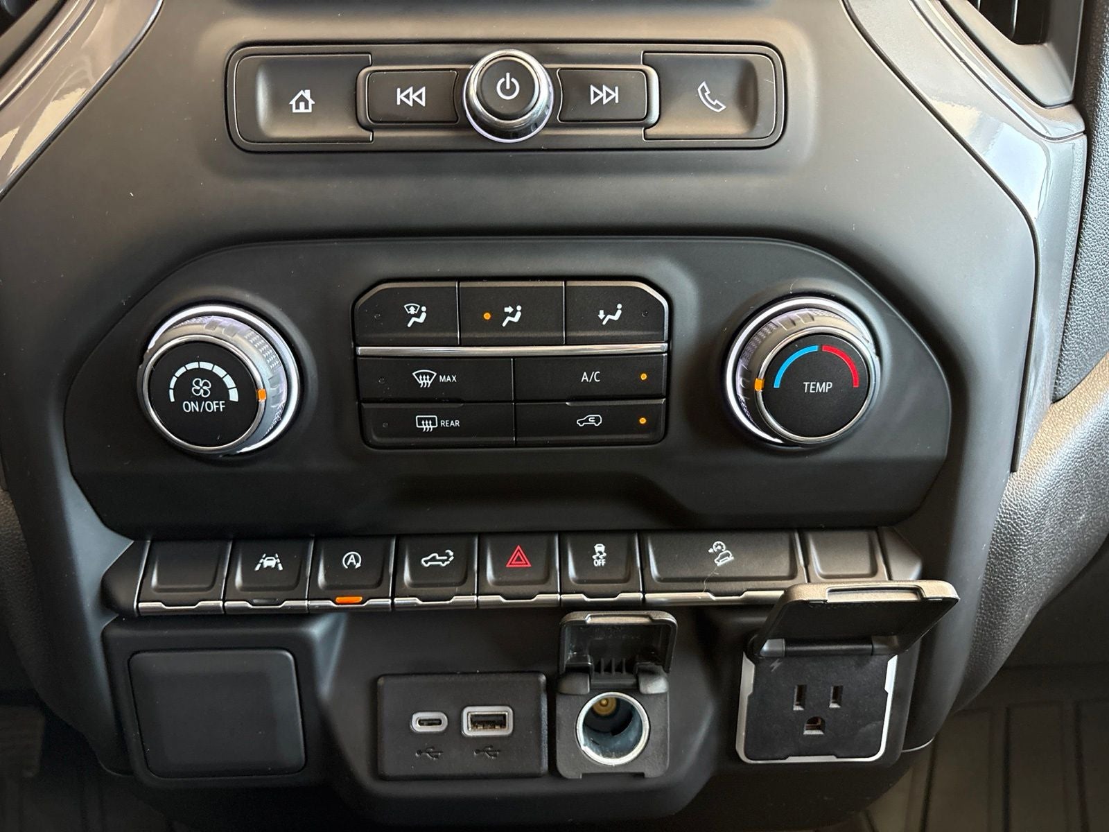 2024 Chevrolet Silverado 1500 4WD Crew Cab Short Bed Custom Trail Boss