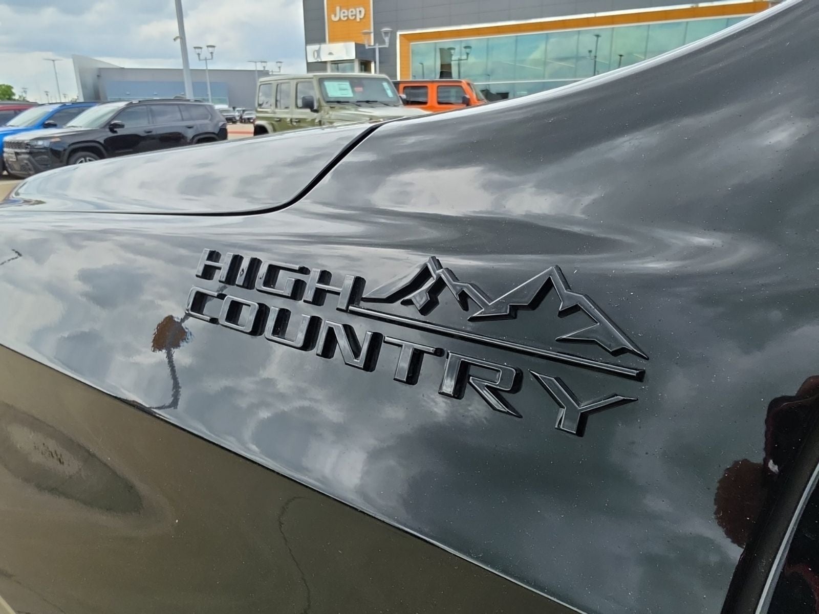 2022 Chevrolet Suburban 4WD High Country