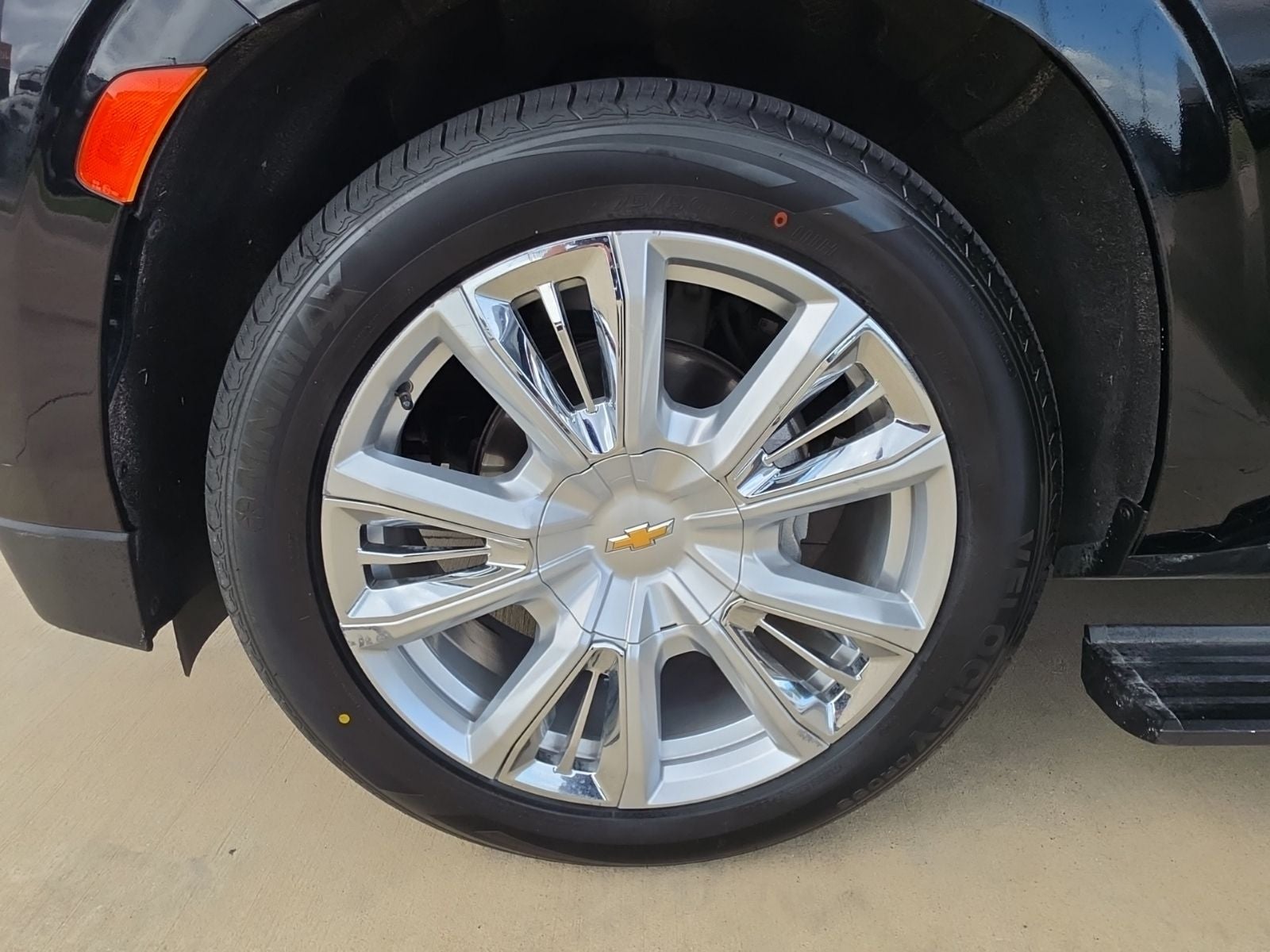2022 Chevrolet Suburban 4WD High Country