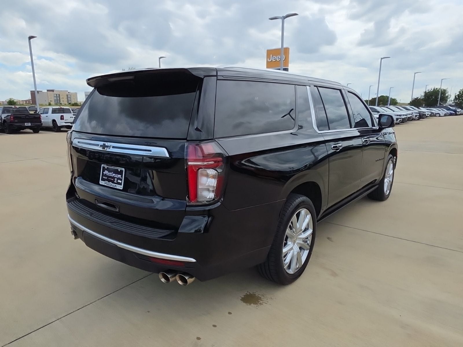 2022 Chevrolet Suburban 4WD High Country