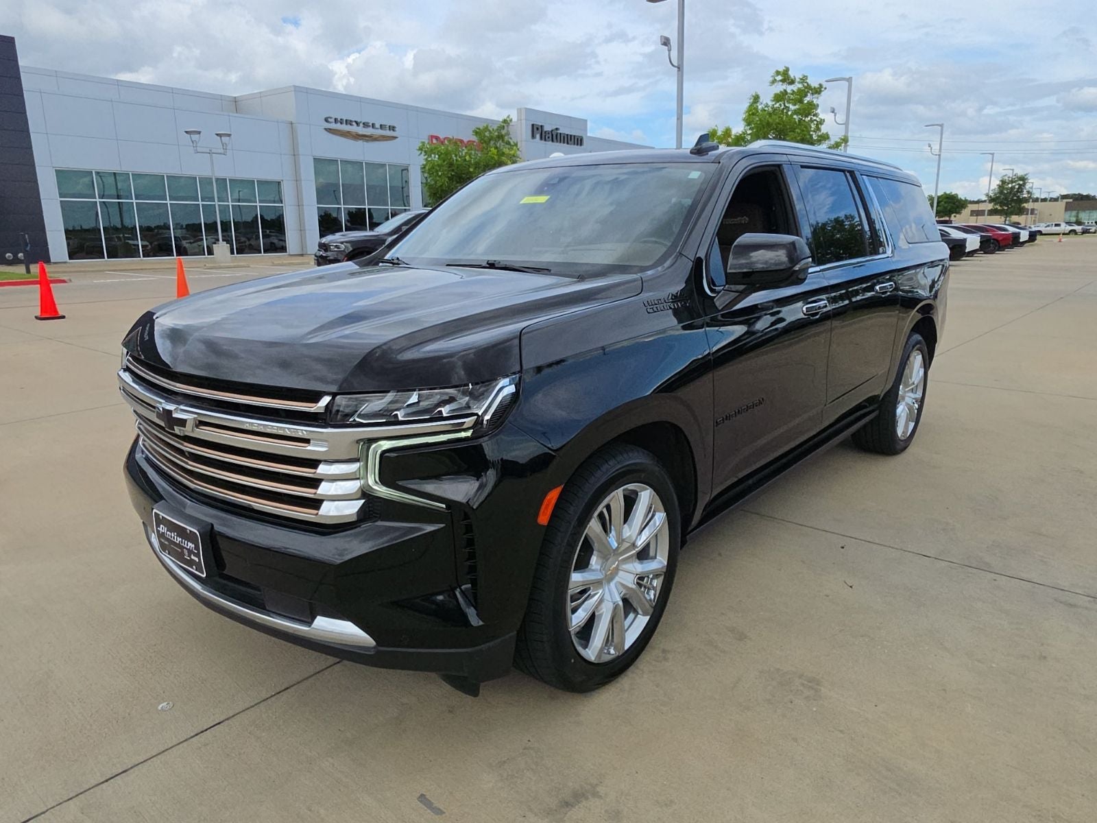 2022 Chevrolet Suburban 4WD High Country