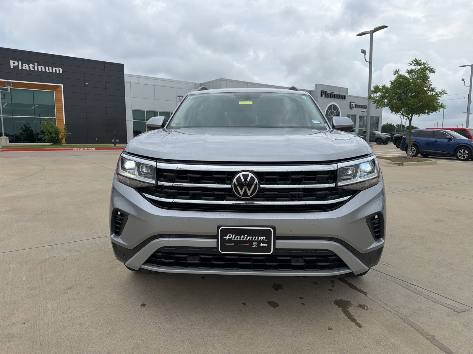 2023 Volkswagen Atlas 3.6L V6 SE w/Technology