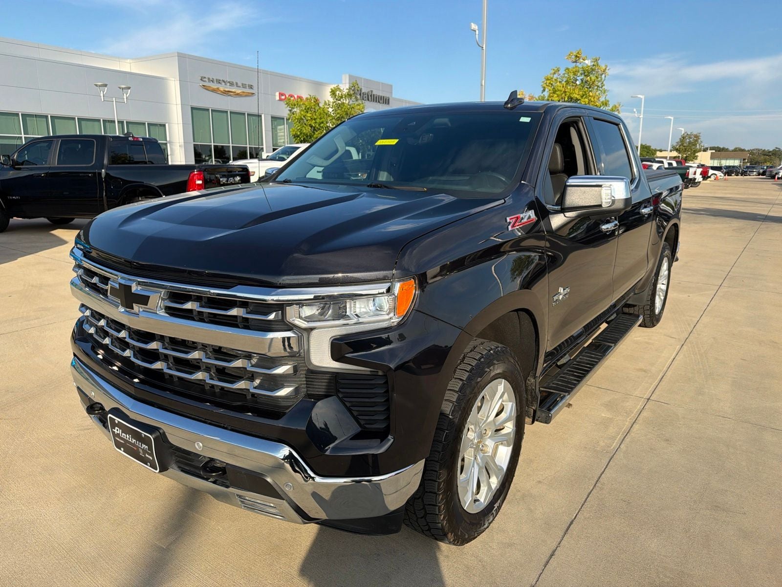 2023 Chevrolet Silverado 1500 4WD Crew Cab Short Bed LTZ