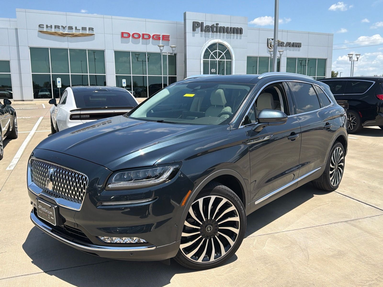 2022 Lincoln Nautilus Black Label