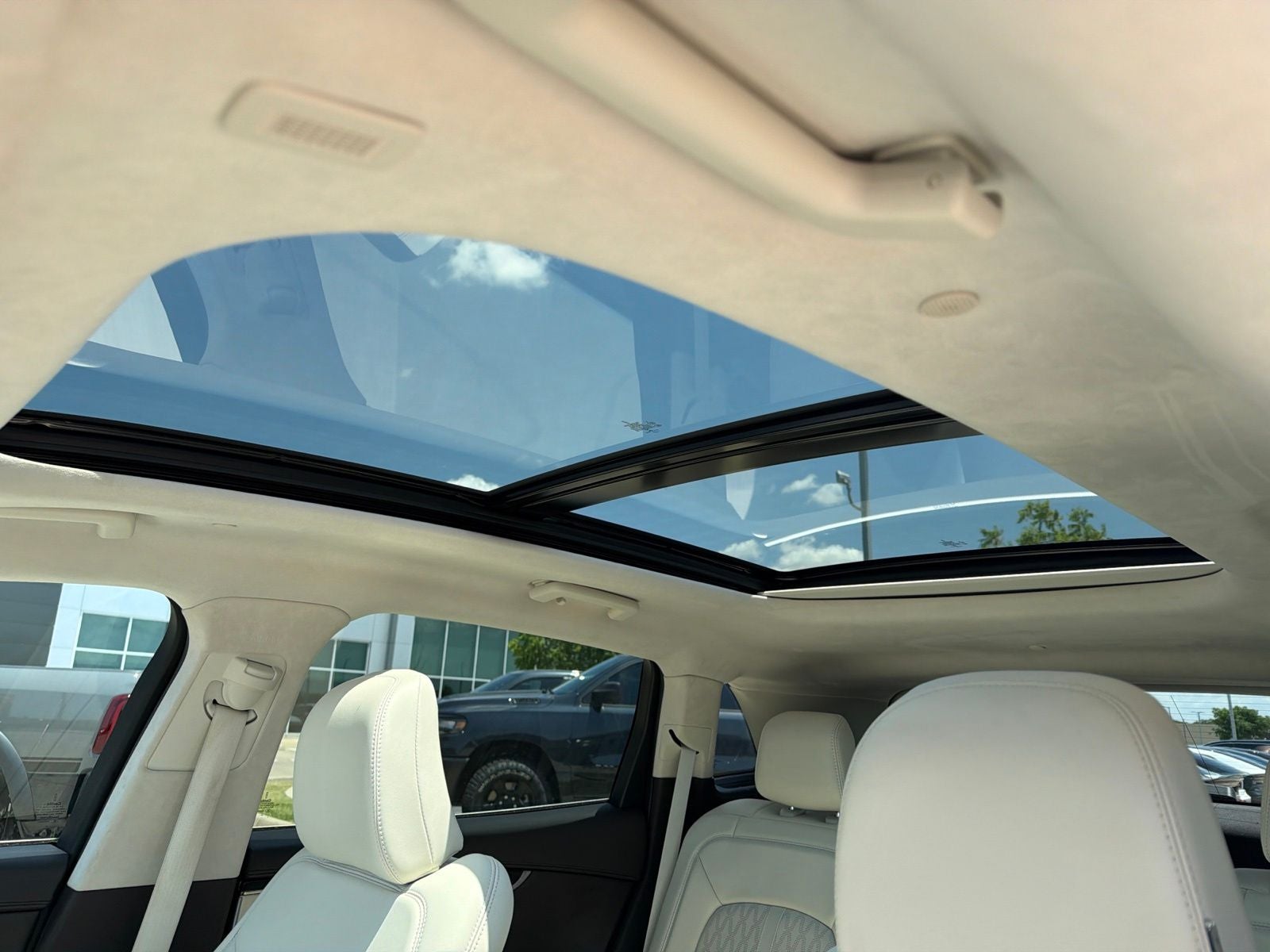 2022 Lincoln Nautilus Black Label