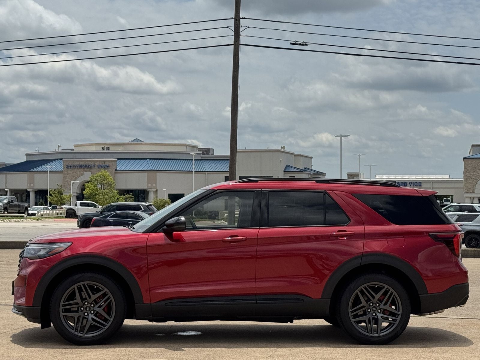 2025 Ford Explorer ST