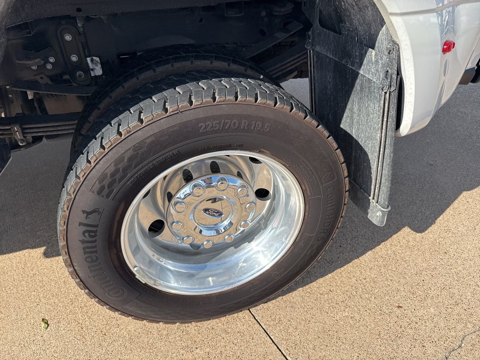 2025 Ford F-450SD Platinum DRW