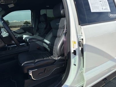 2025 Ford F-450SD Platinum DRW