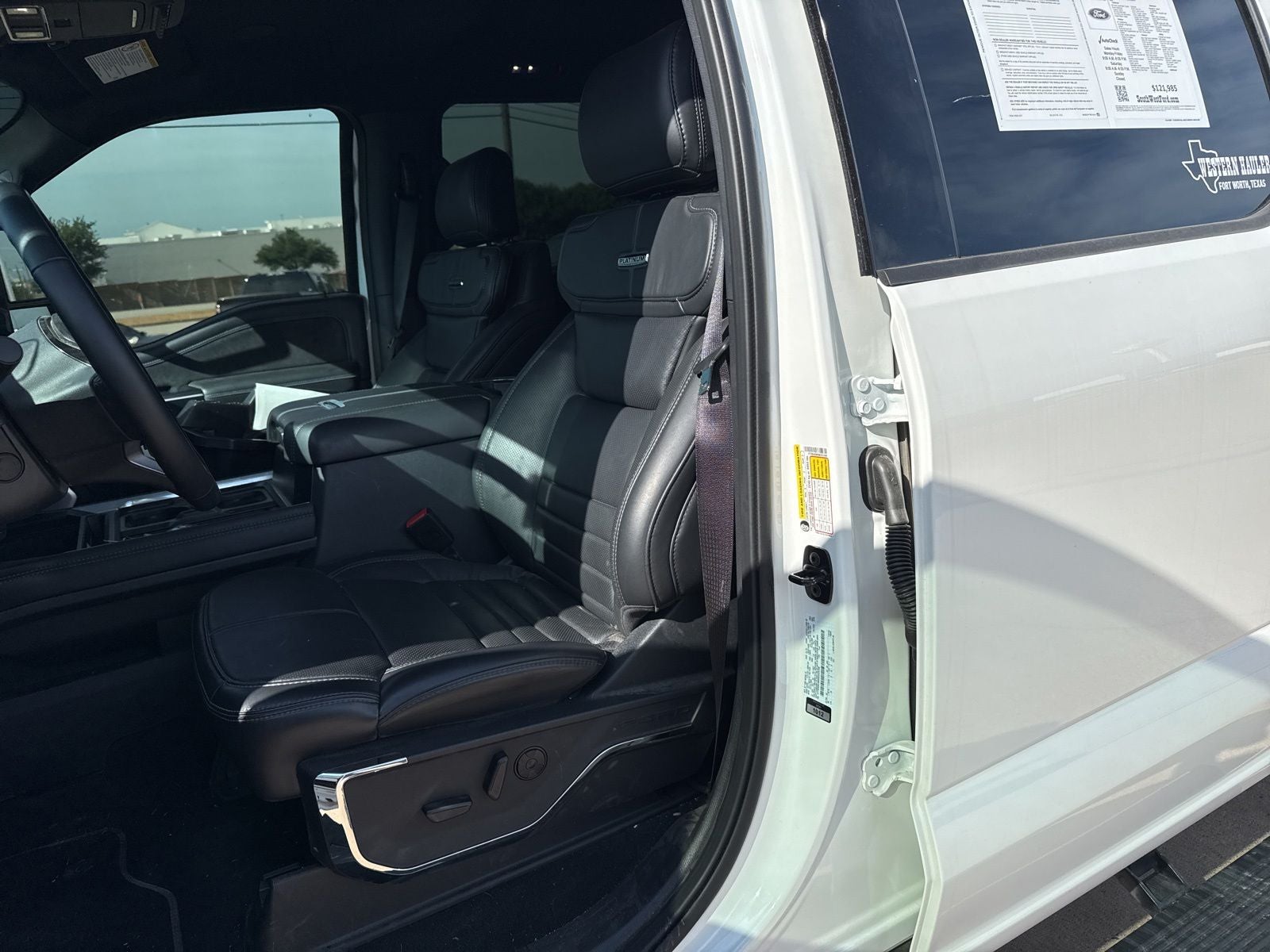 2025 Ford F-450SD Platinum DRW
