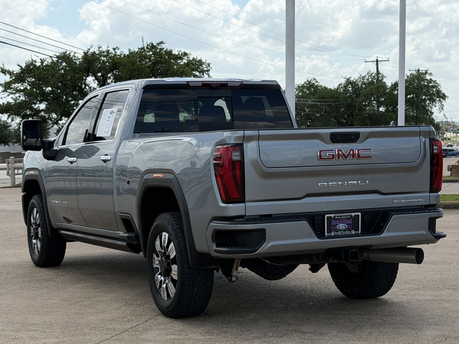 2024 GMC Sierra 2500HD Denali