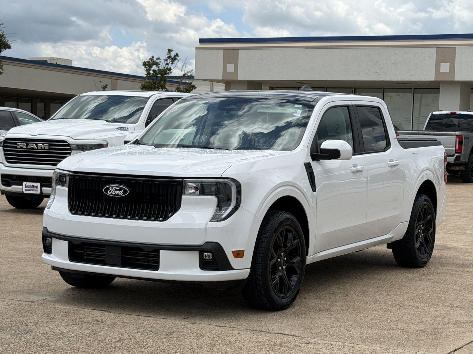 2025 Ford Maverick Lobo