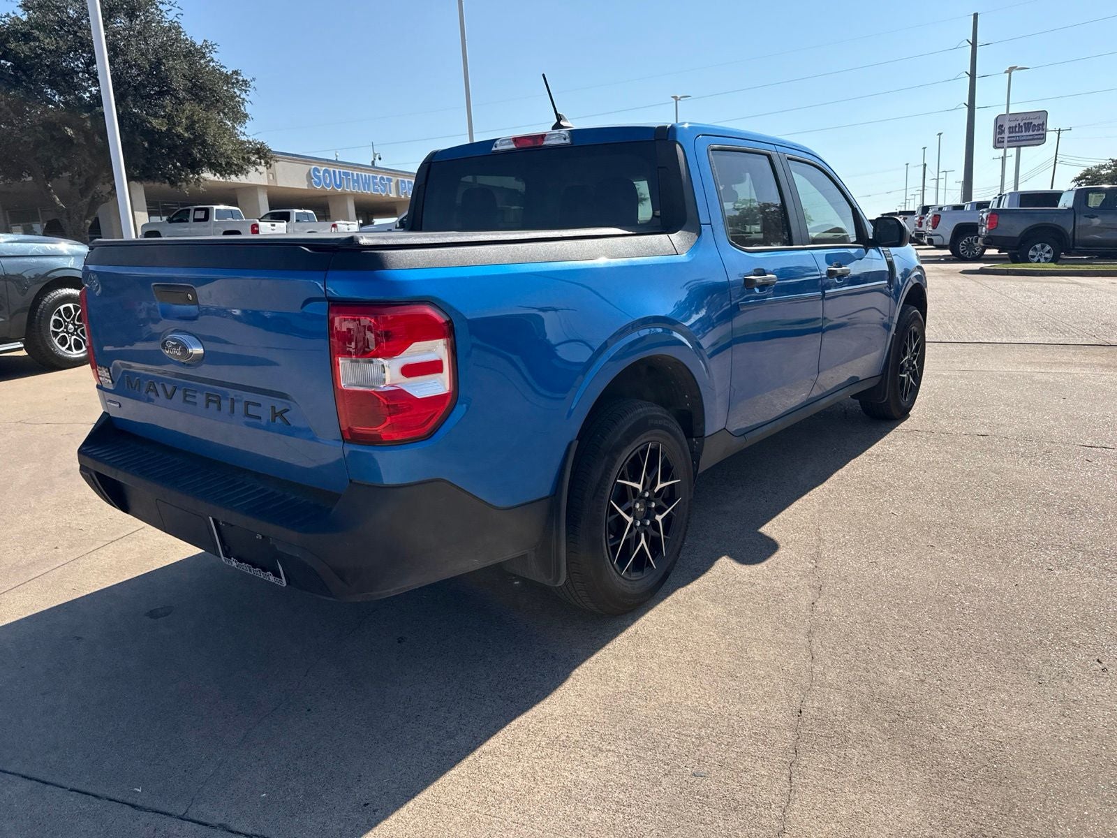 2022 Ford Maverick XL