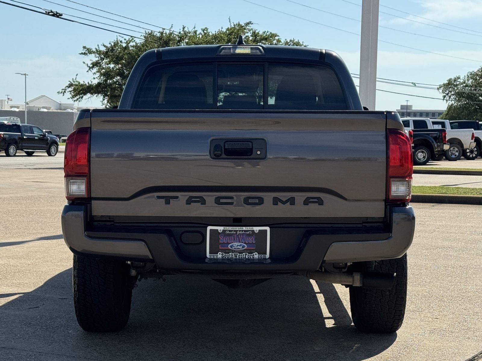 2022 Toyota Tacoma SR