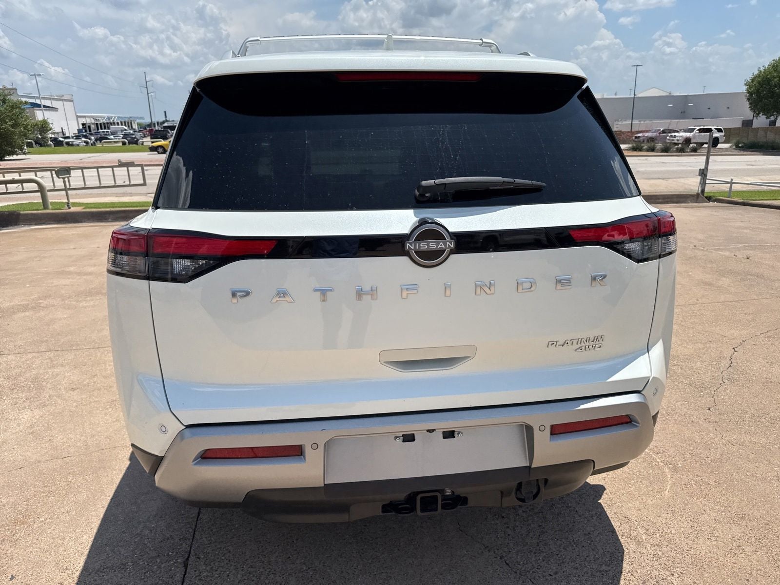 2024 Nissan Pathfinder Platinum