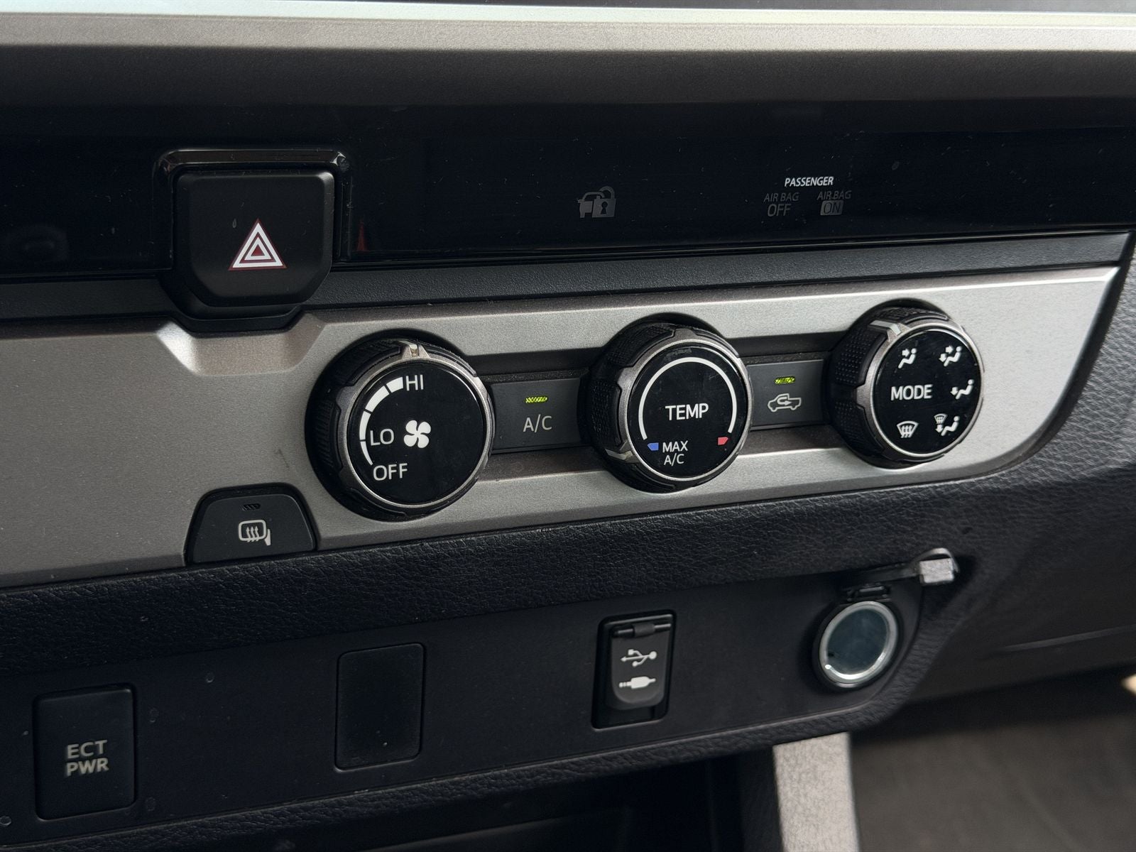 2016 Toyota Tacoma SR5