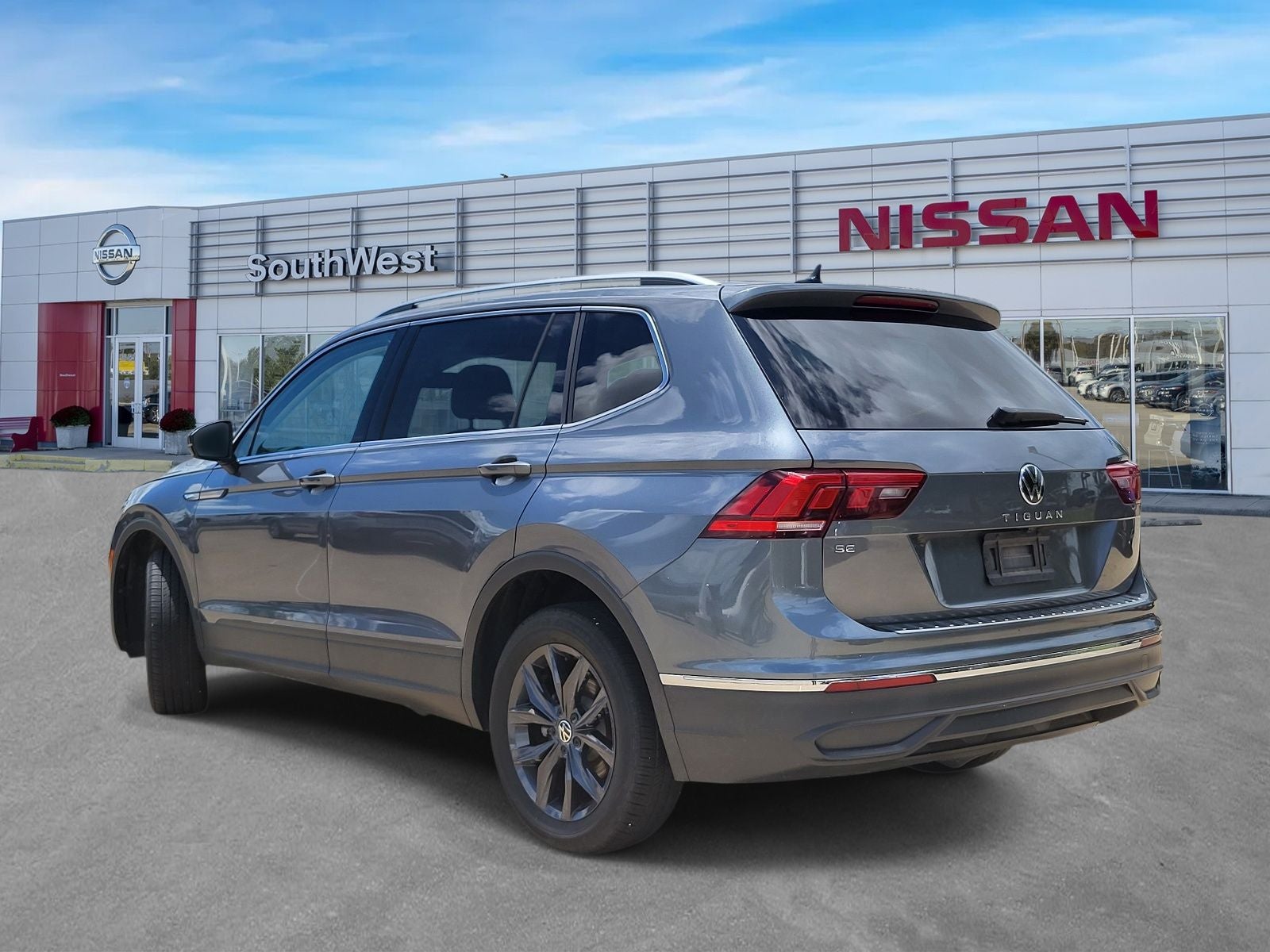 2024 Volkswagen Tiguan 2.0T SE