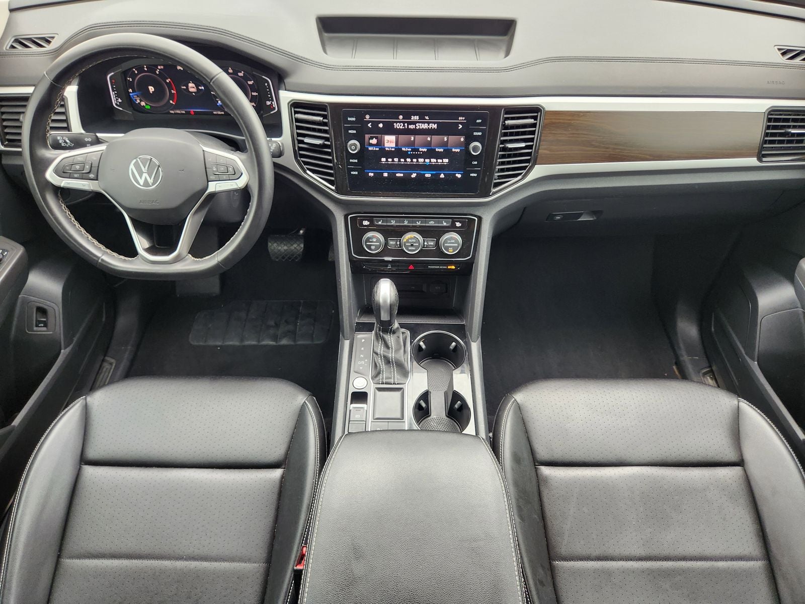 2023 Volkswagen Atlas 3.6L V6 SE w/Technology