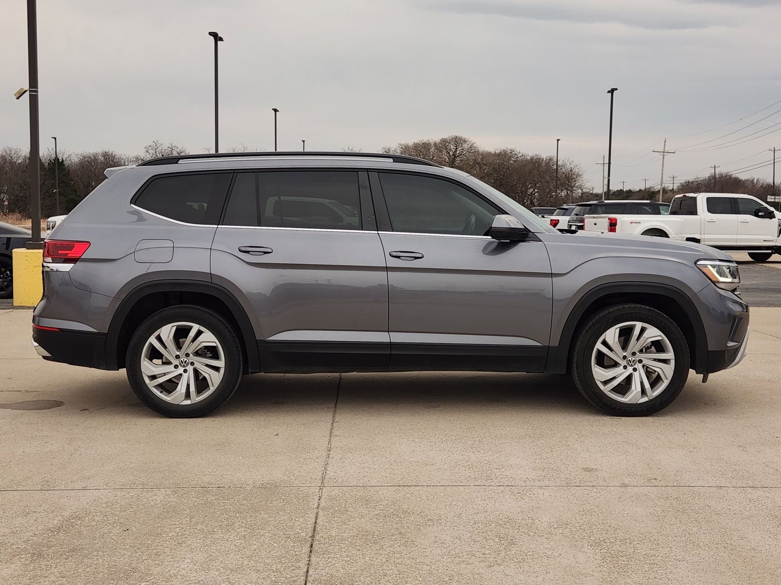 2023 Volkswagen Atlas 3.6L V6 SE w/Technology