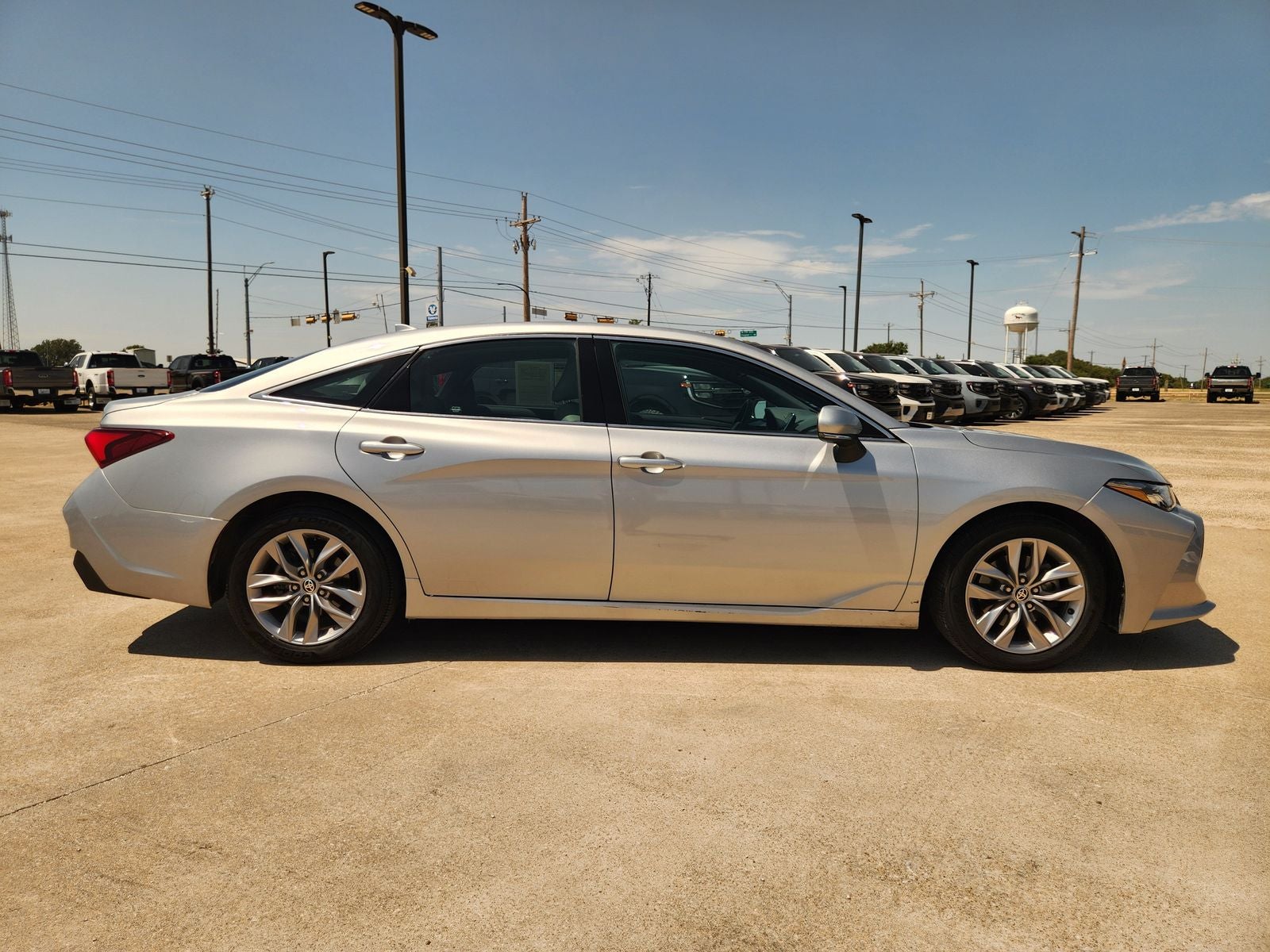2022 Toyota Avalon XLE
