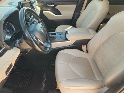 2023 Toyota Highlander Hybrid XLE