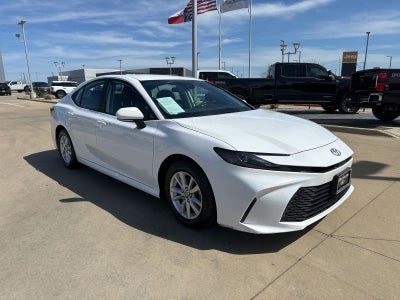 2025 Toyota Camry LE