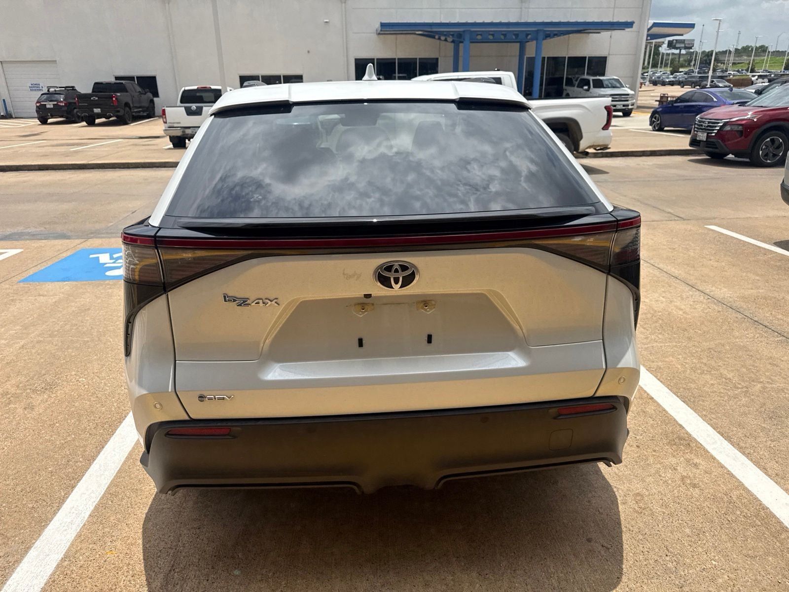 2024 Toyota bZ4X XLE