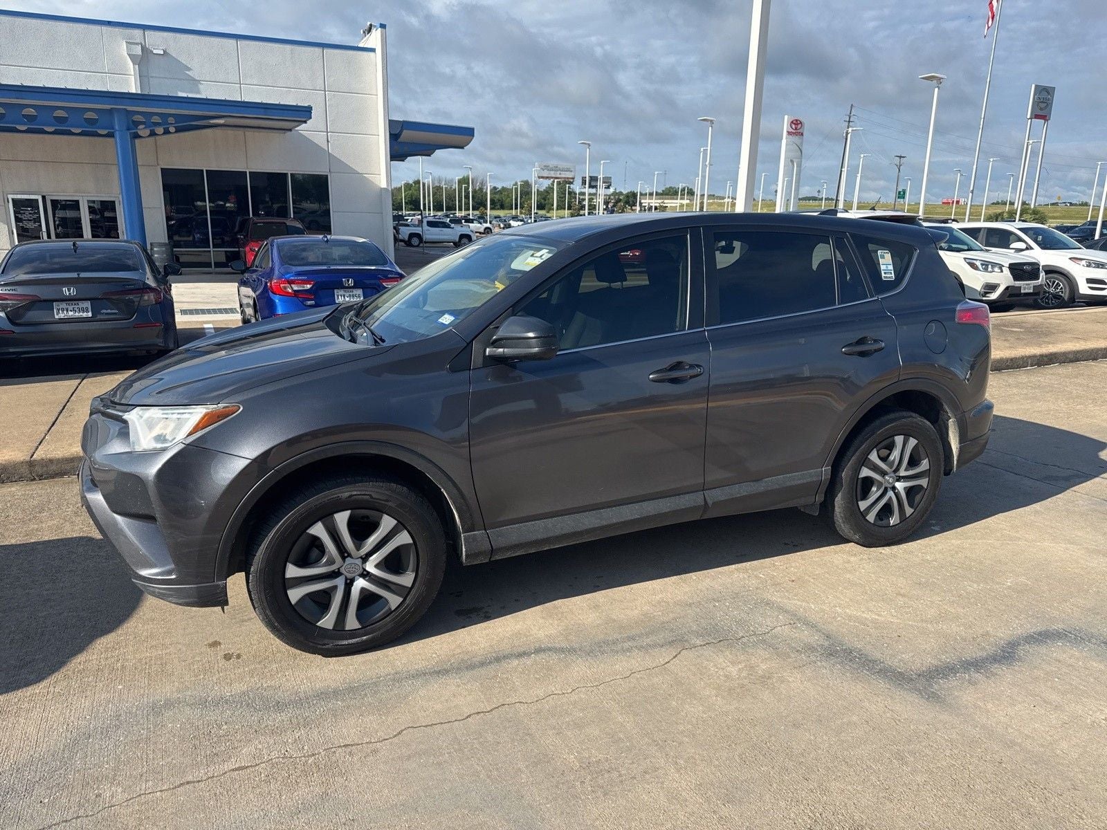 2018 Toyota RAV4 LE
