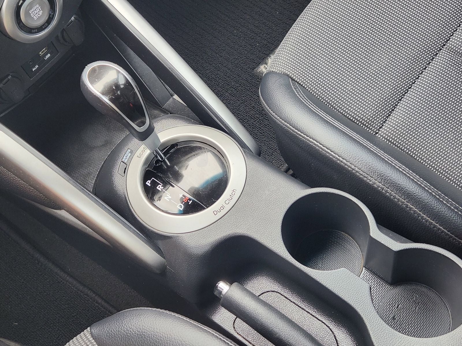 2016 Hyundai Veloster Base