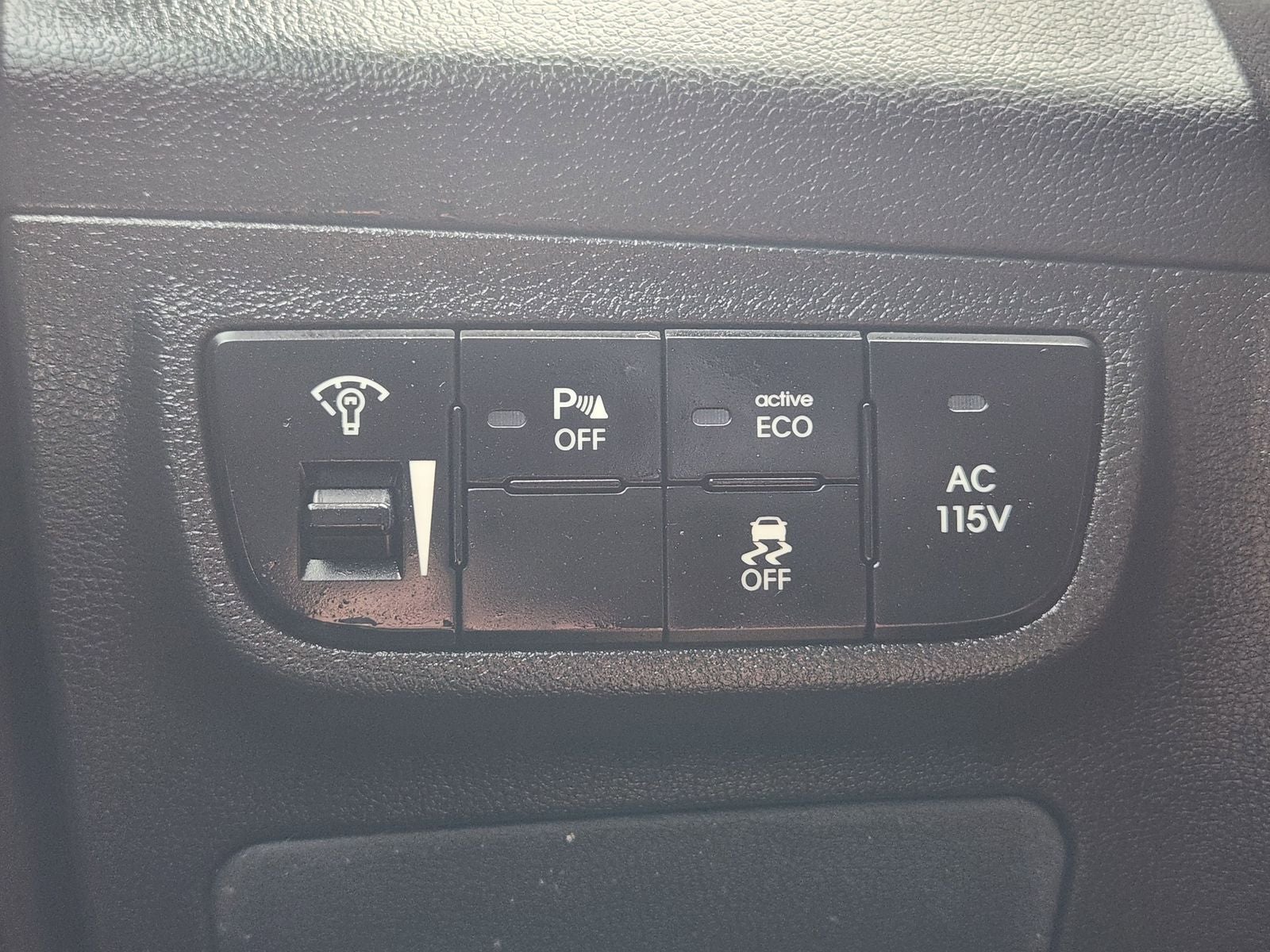 2016 Hyundai Veloster Base