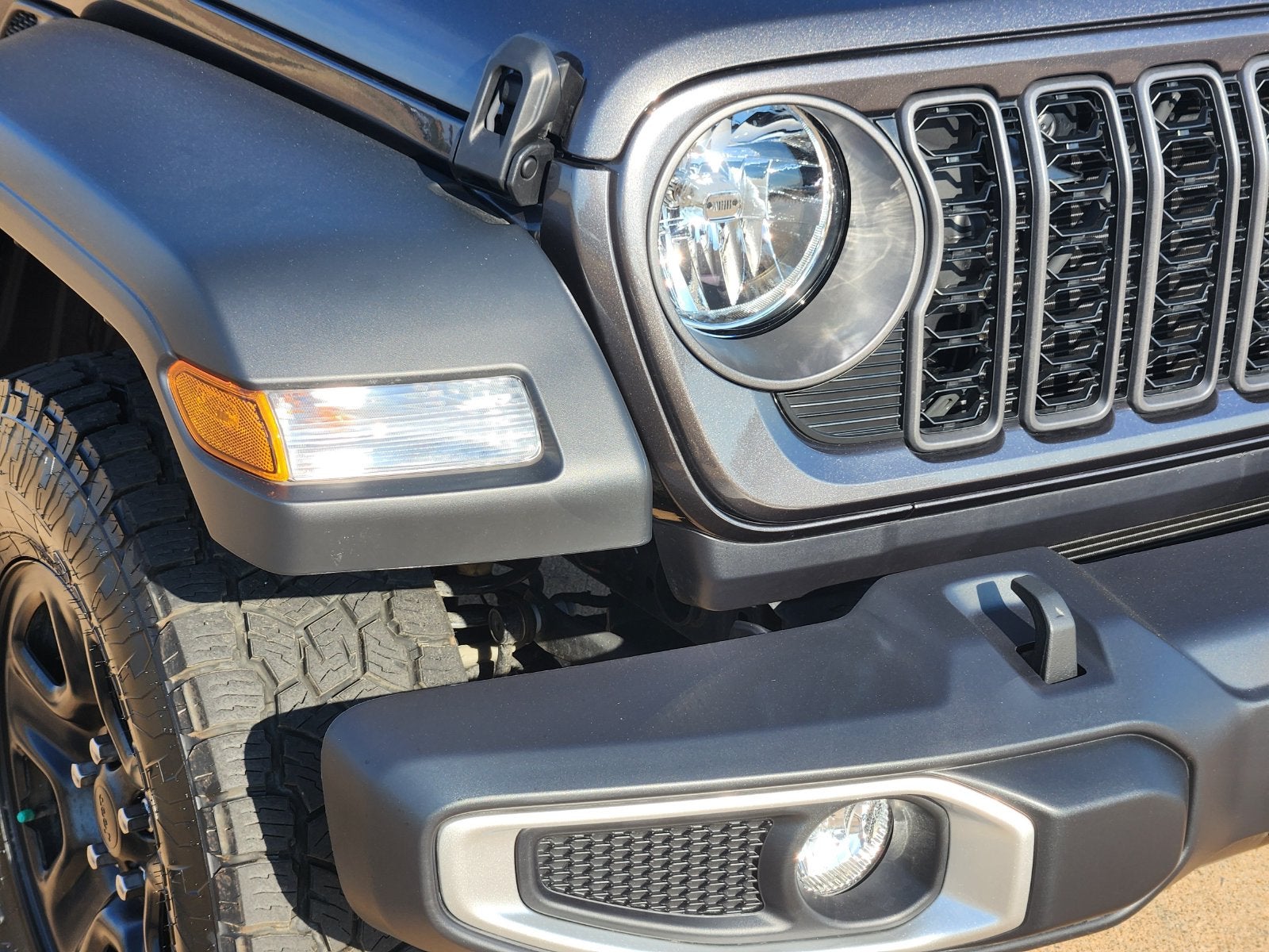 2026 Jeep Gladiator Sport - Photo 11