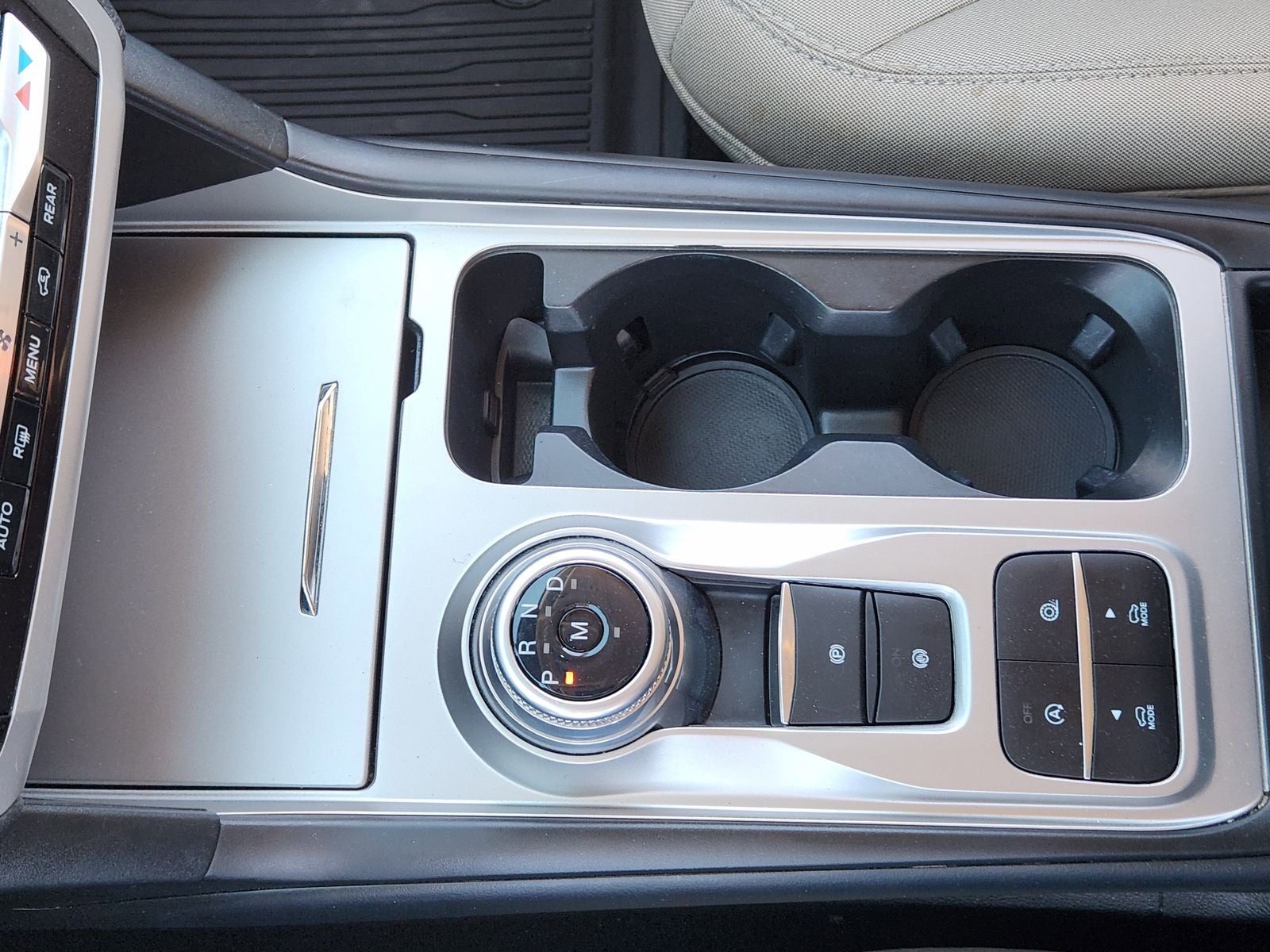 2020 Ford Explorer Base