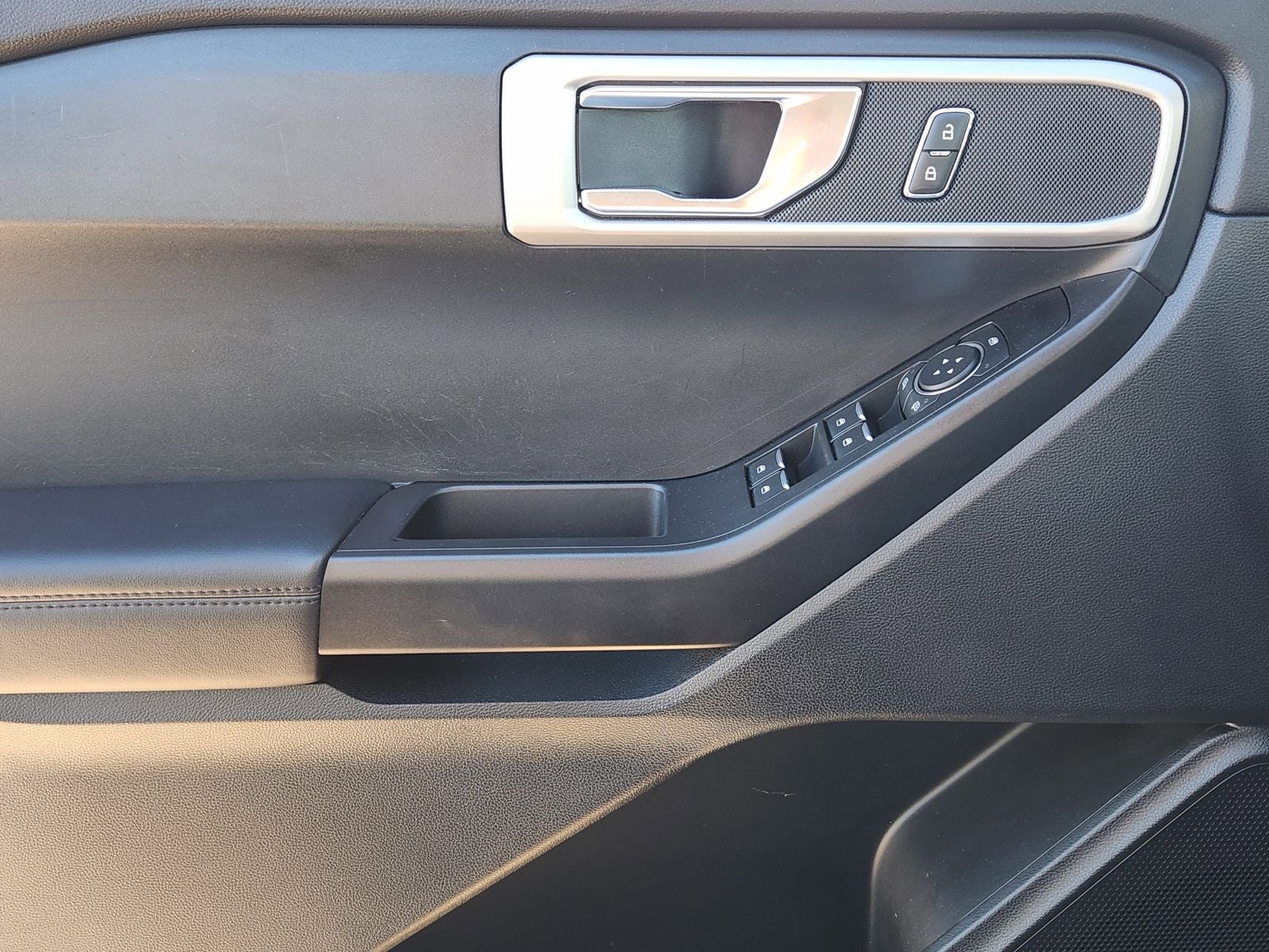 2020 Ford Explorer Base