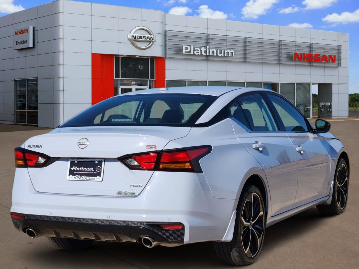 2025 Nissan Altima 2.5 SR