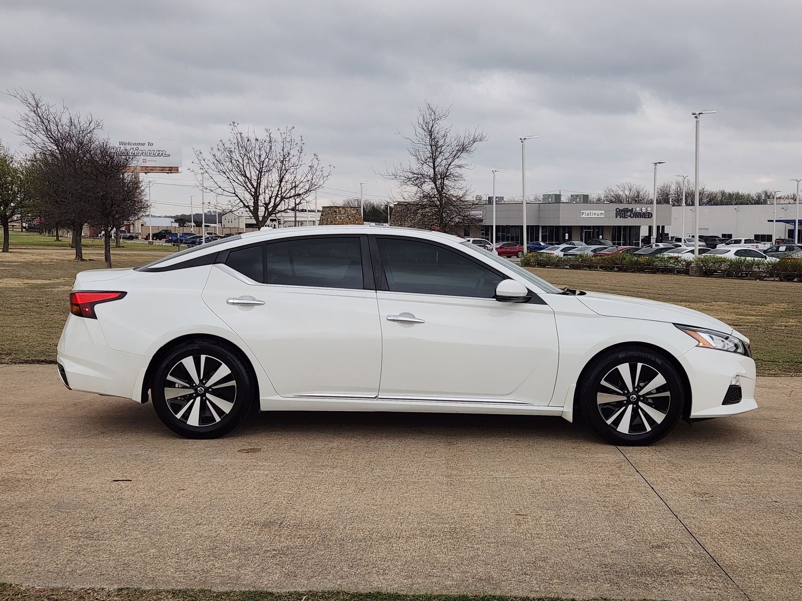 2022 Nissan Altima 2.5 SV