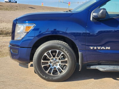 2024 Nissan Titan SV