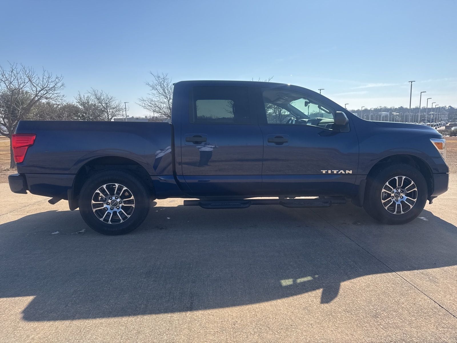 2024 Nissan Titan SV