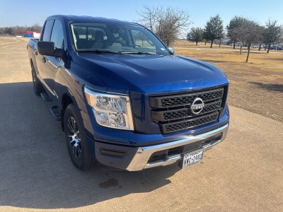 2024 Nissan Titan SV