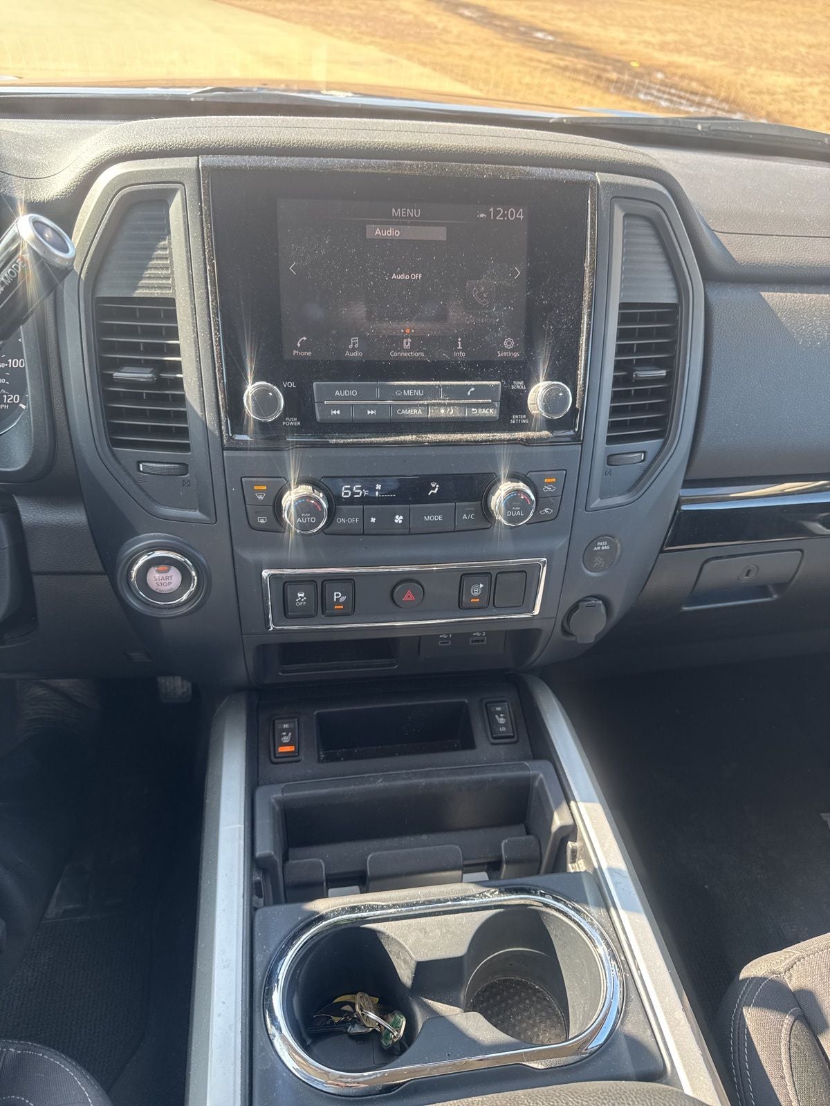 2024 Nissan Titan SV